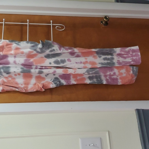 Sweats - Picture 1 of 5